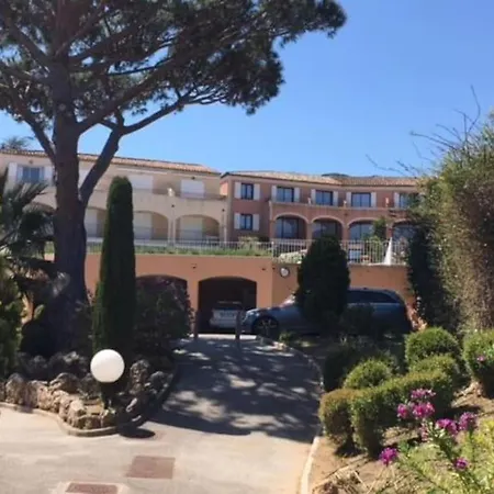 A 2 Min Des Plages Clim Parking Lejlighed